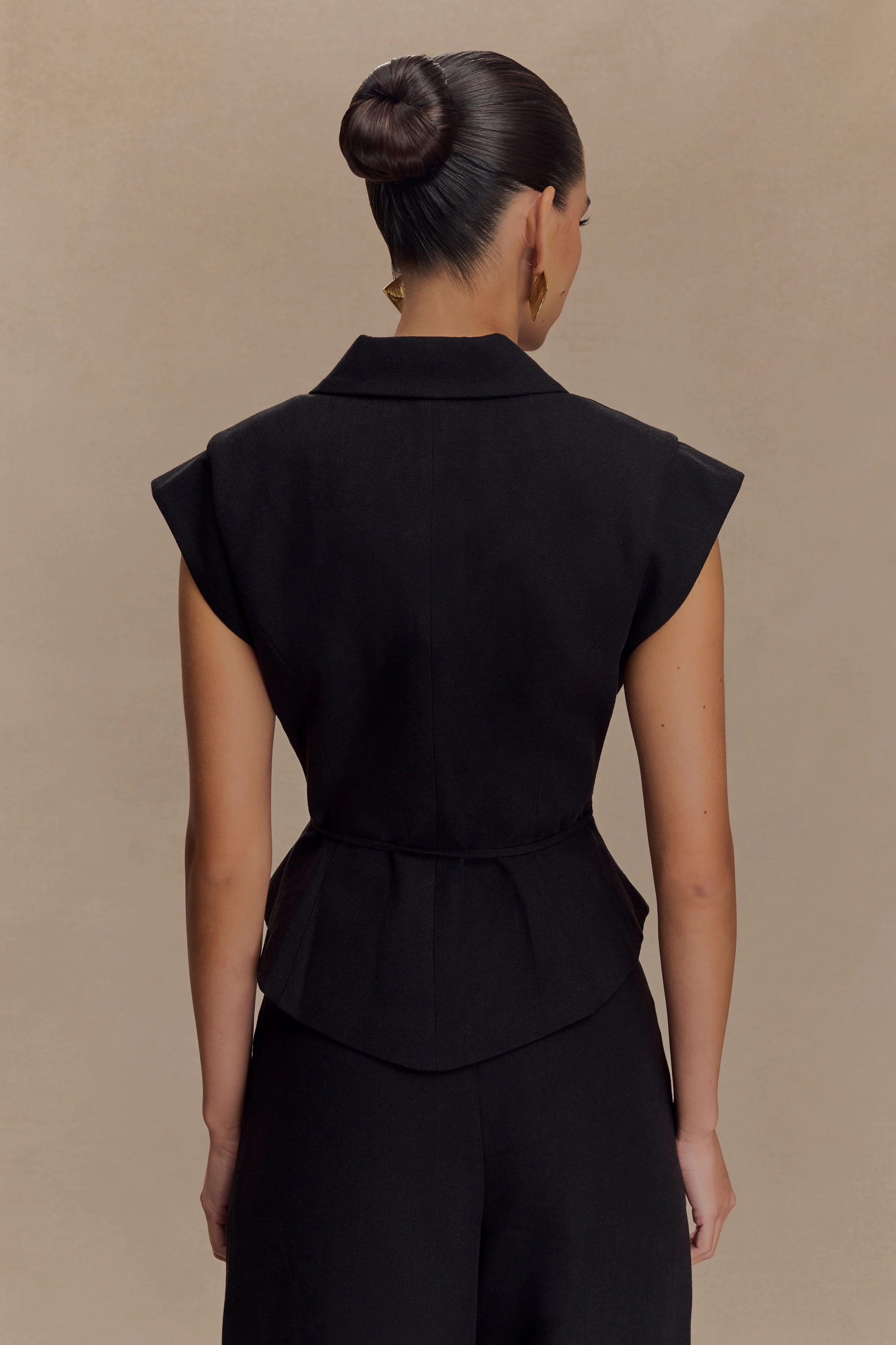 Andina Shortsleeve Linen Top - Black - Image 4