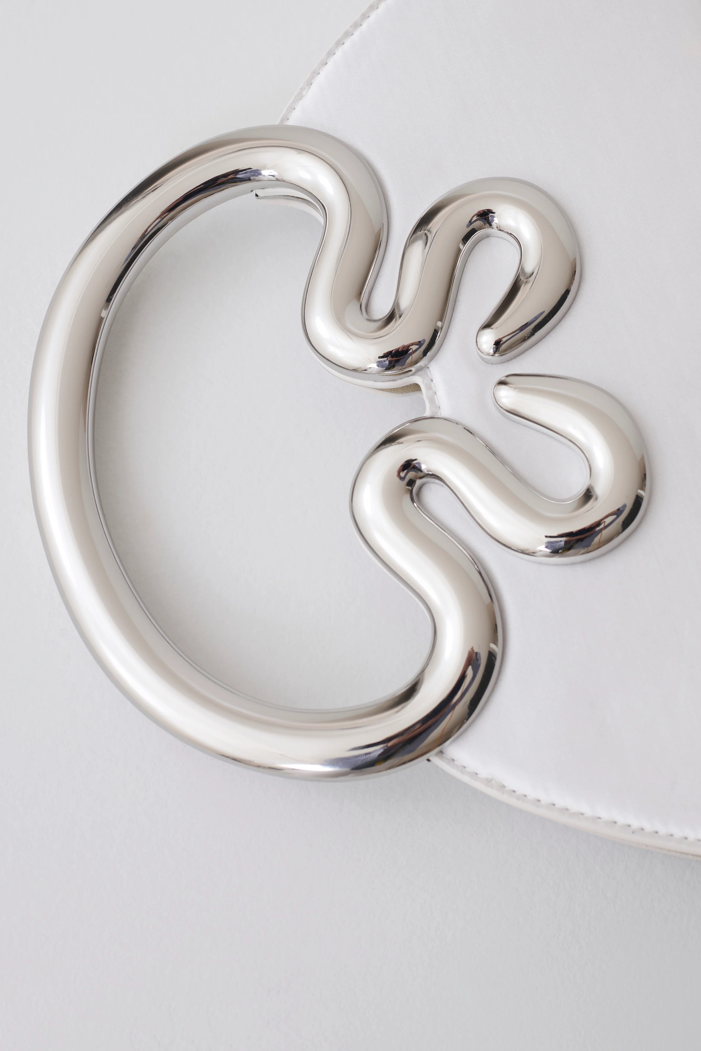 Elianne Satin Frame Clutch Bag - White - Image 5