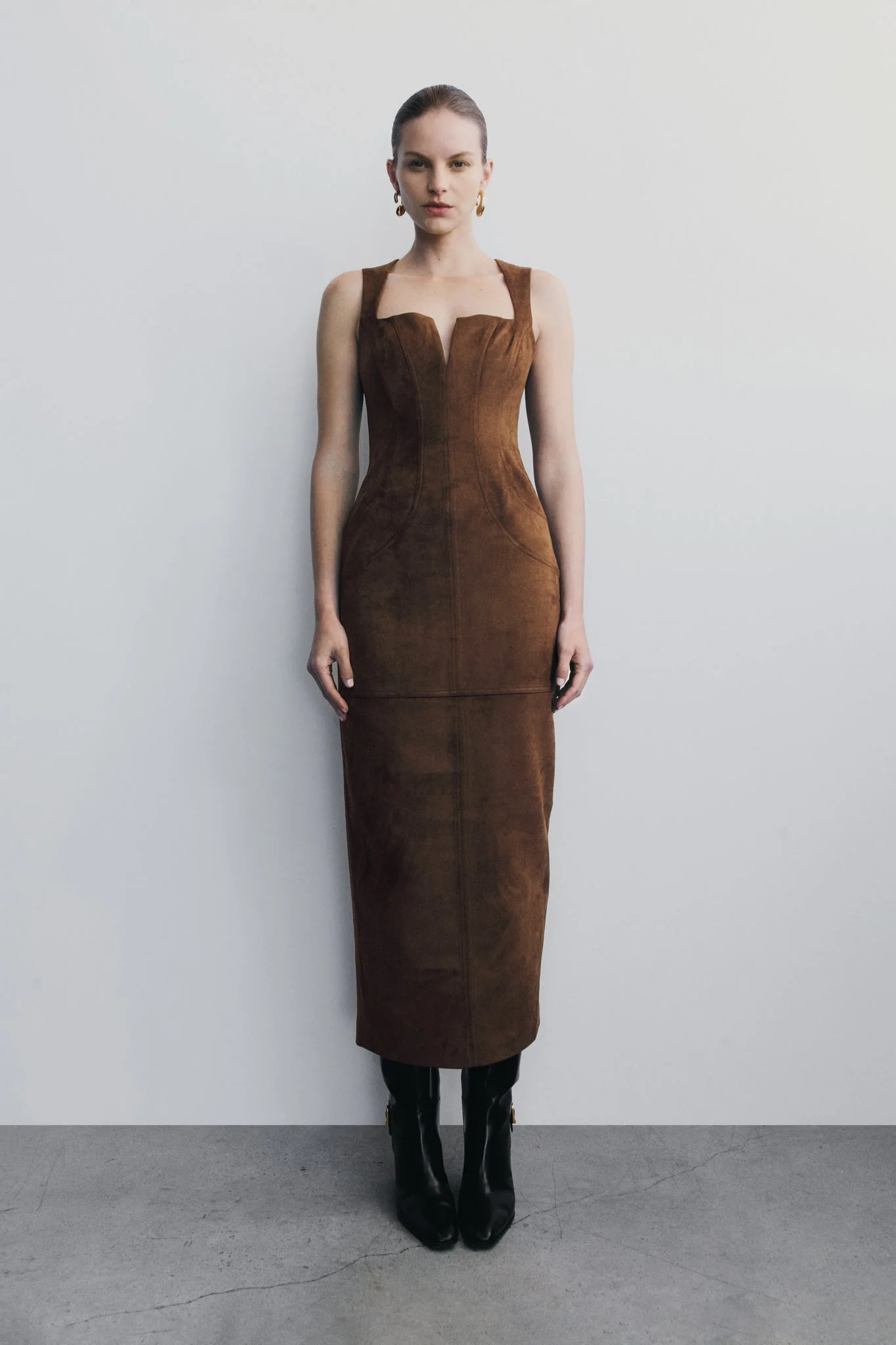 Liam Faux Suede Maxi Dress - Dark Chocolate - Image 7
