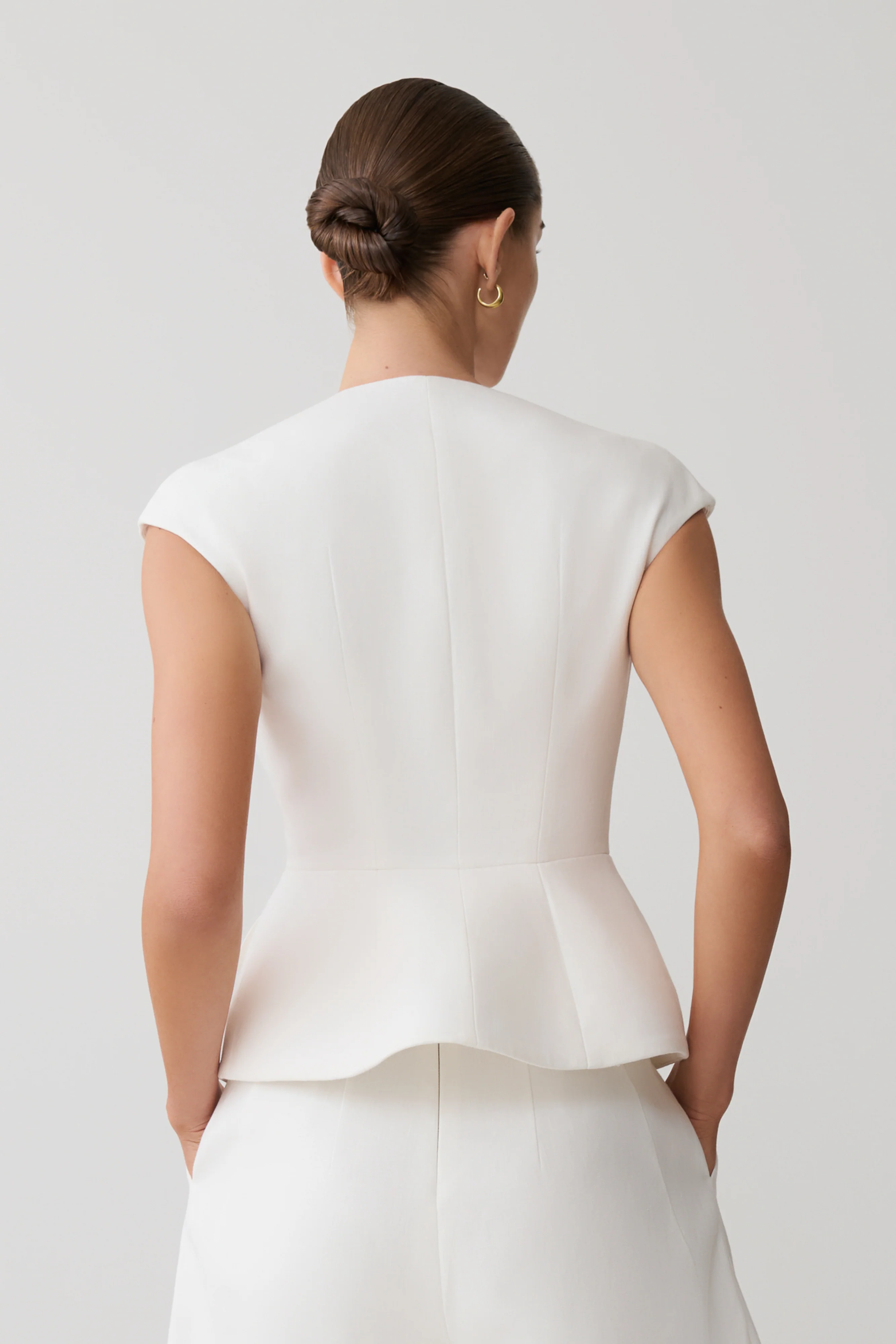 Oriana Linen Button Vest - White - Image 2