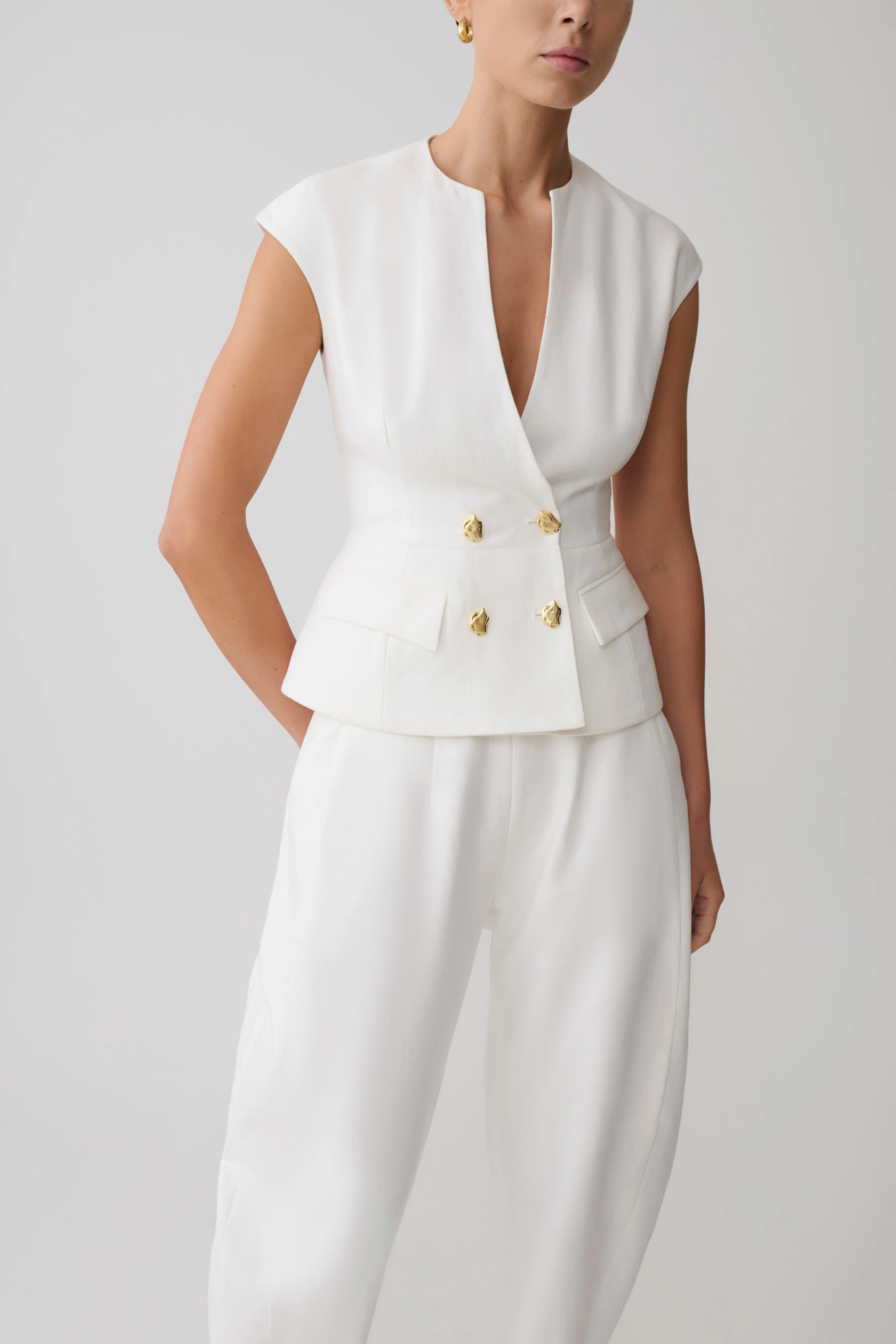 Oriana Linen Button Vest - White - Image 3