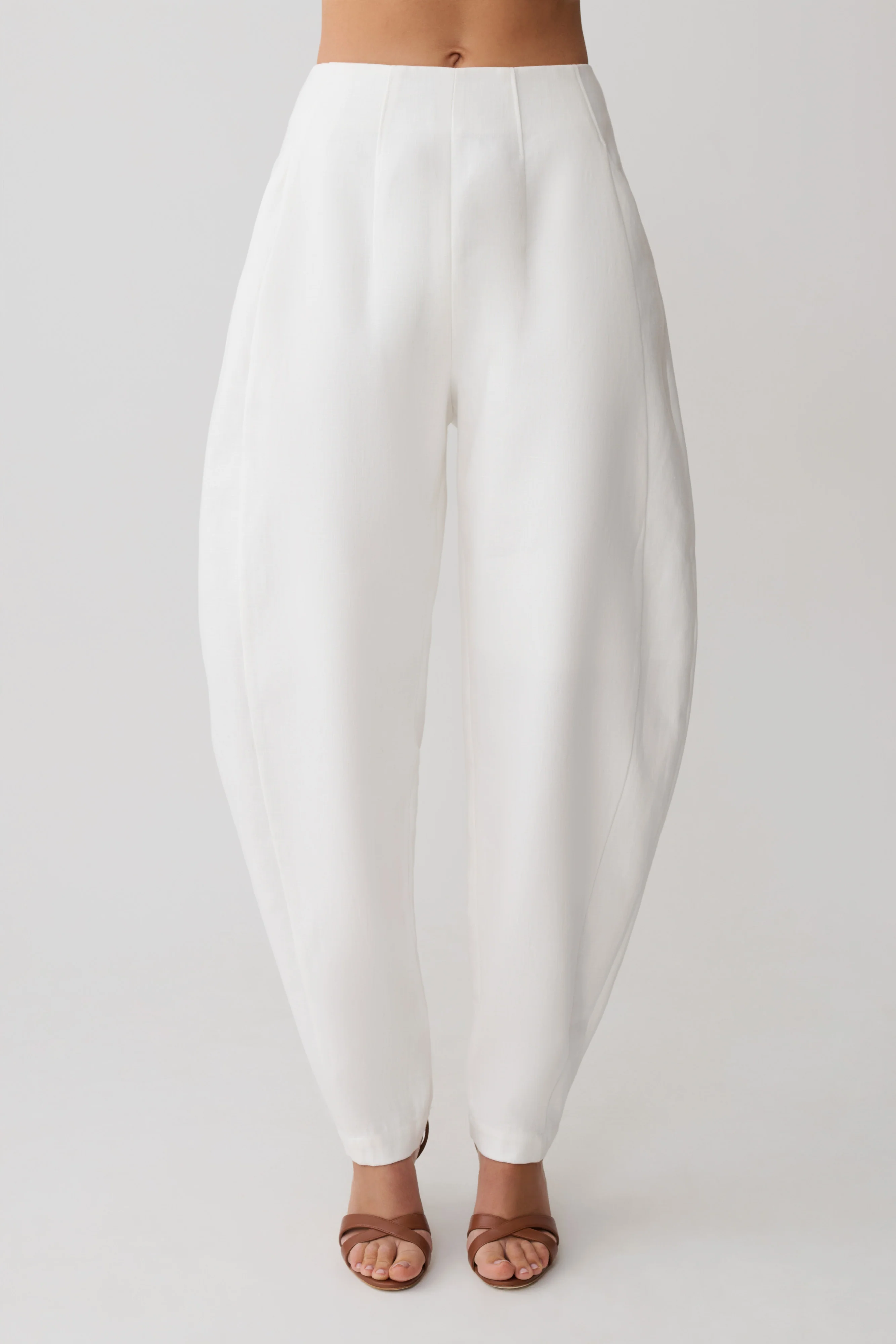Oriana Linen Oversize Pants - White - Image 11