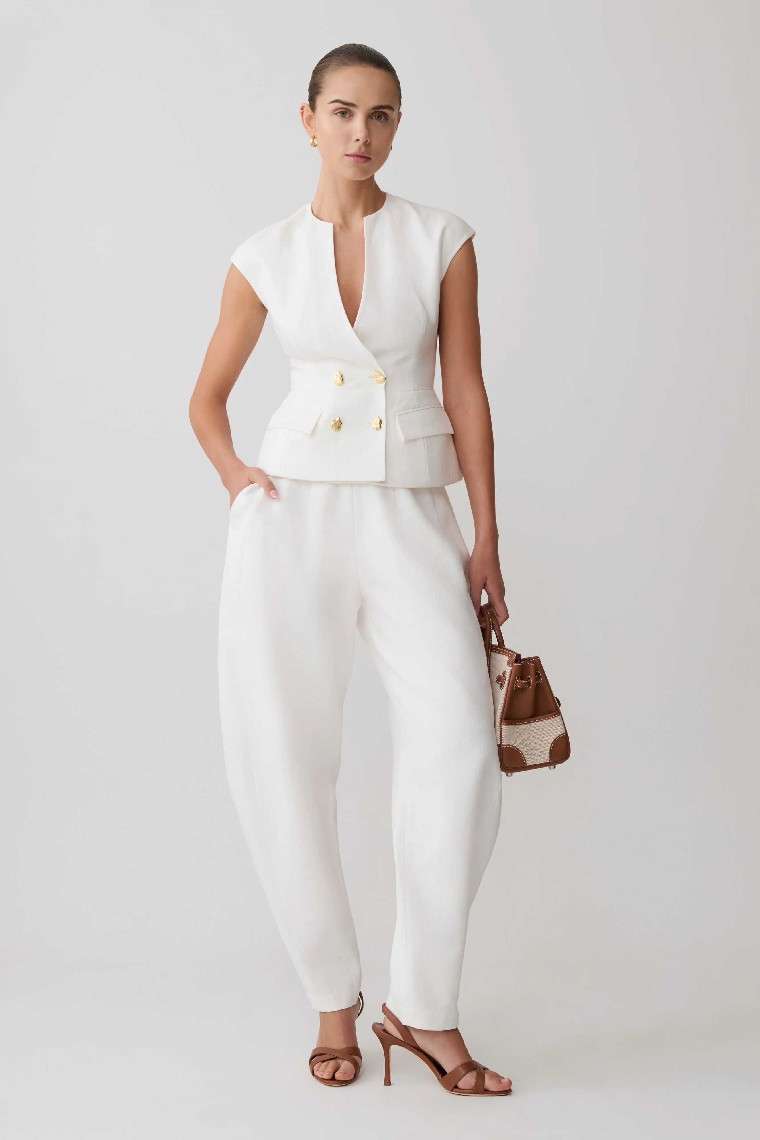 Oriana Linen Oversize Pants - White - Image 3