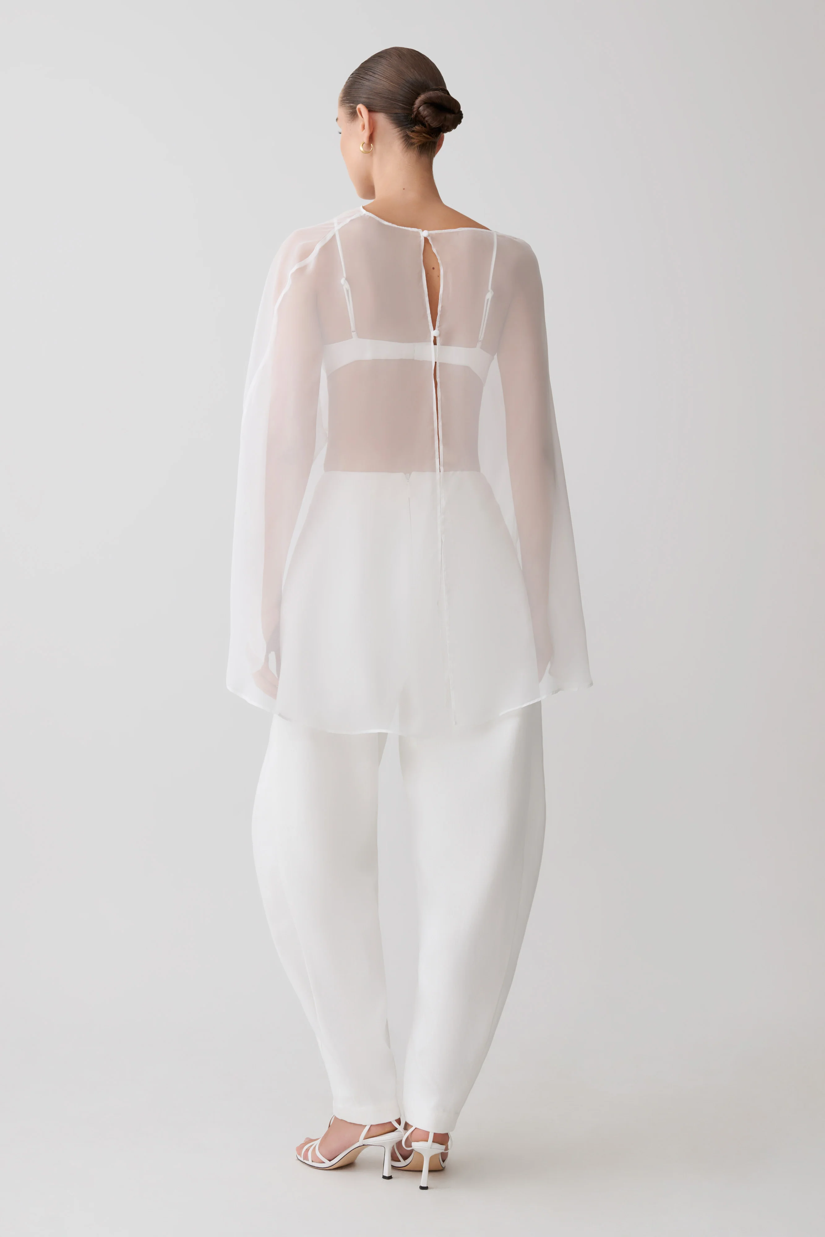 Oriana Linen Oversize Pants - White - Image 9