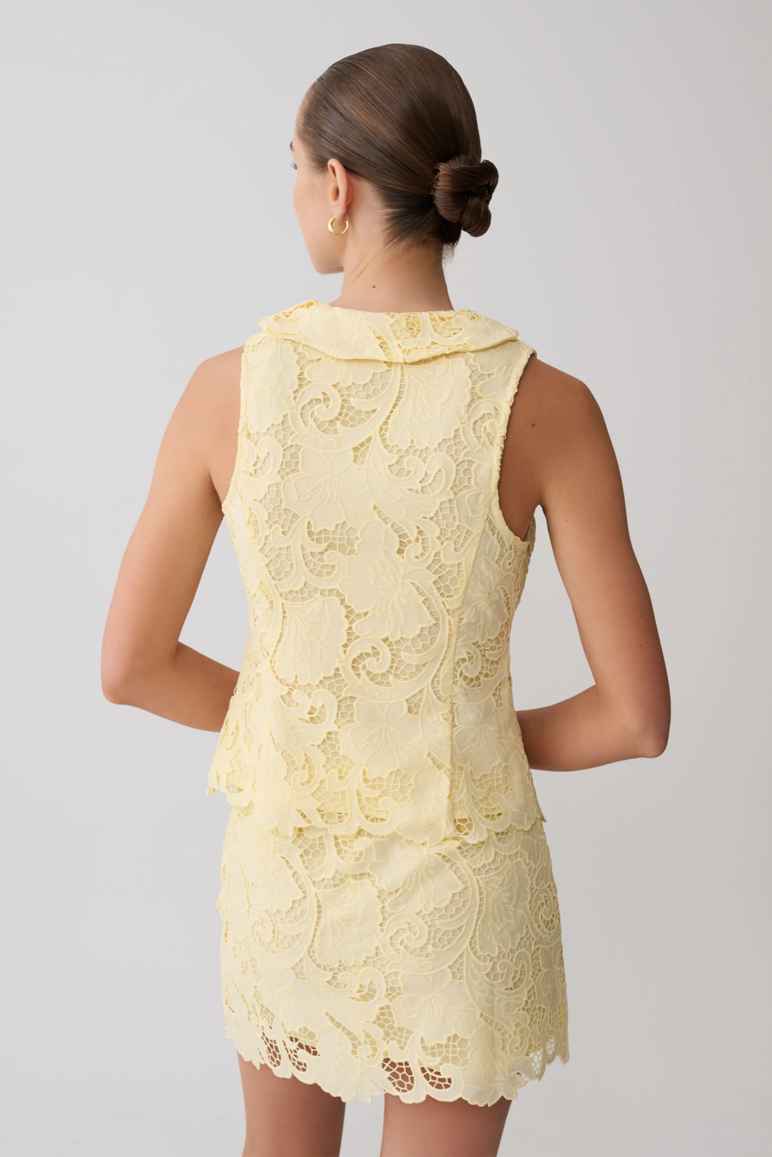 Tessa Broderie Tie Front Sleeveless Top - Lemon - Image 2