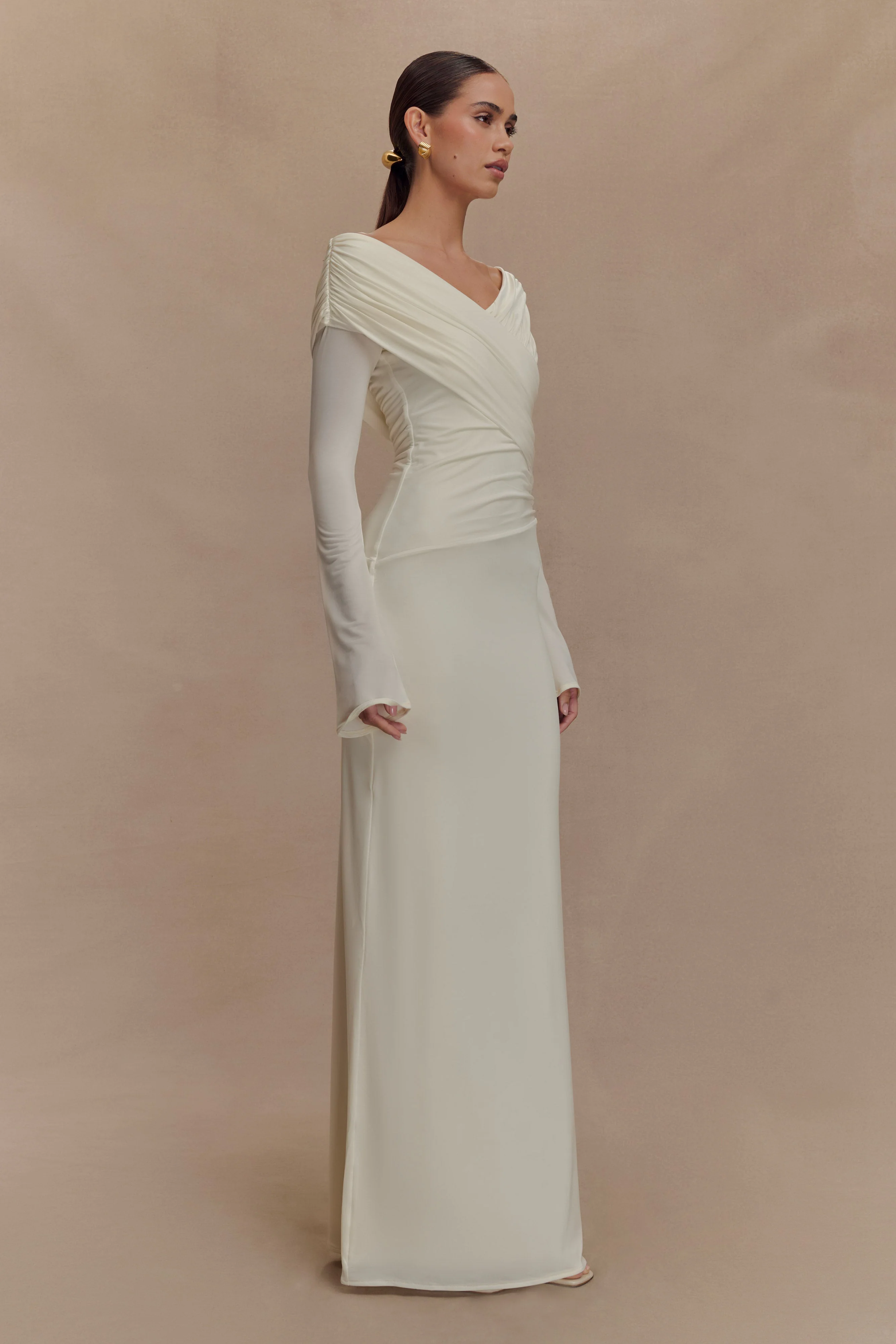 Therese Off Shoulder Ruched Maxi Dress - Ivory - Image 4
